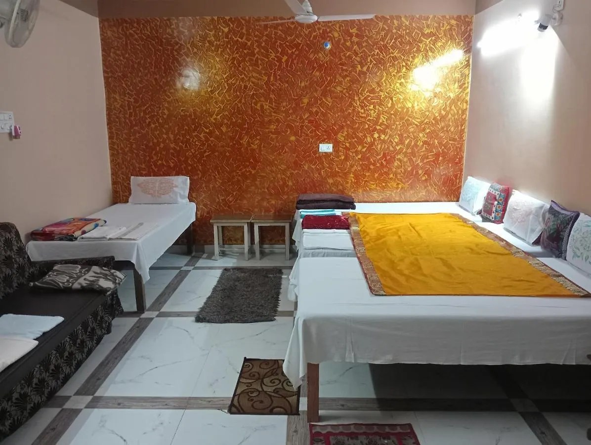 Shiva Inn Varanasi 2*,  India