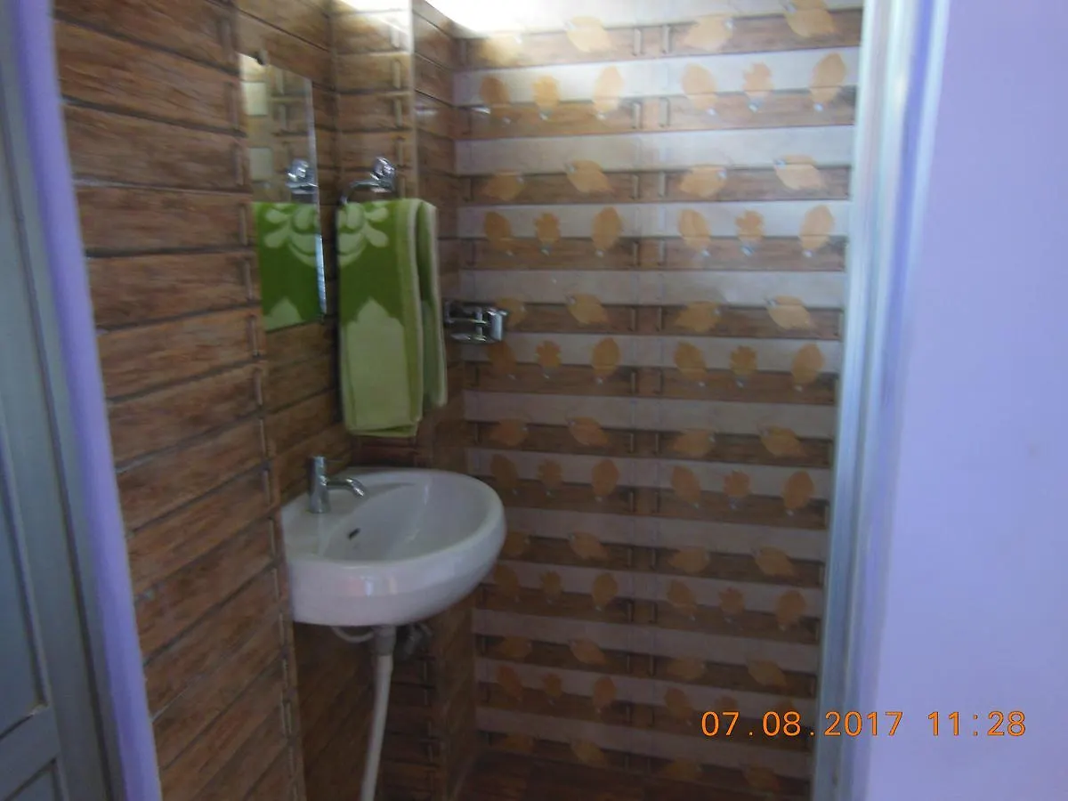 Shiva Inn Varanasi 2*,  India